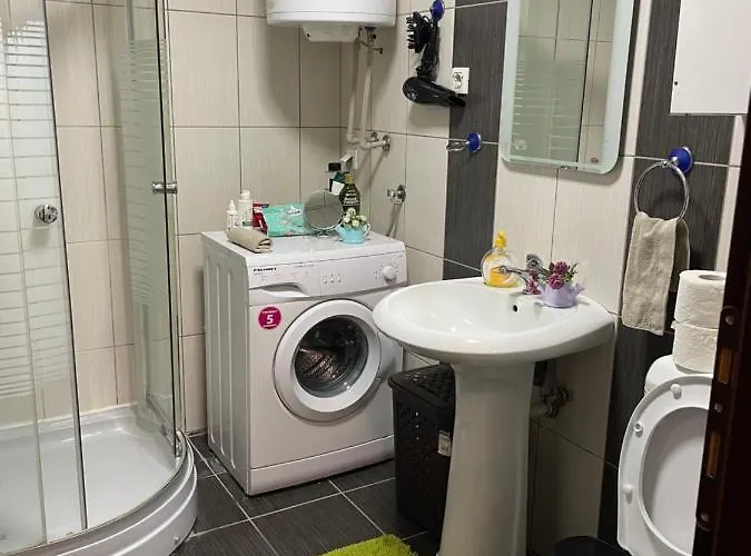 Lägenhet Big With Private Parking - Extra View *