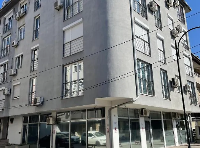 Lägenhet Big With Private Parking - Extra View Skopje