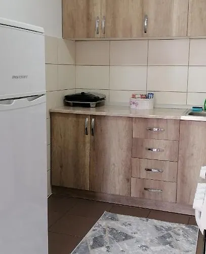 Big With Private Parking - Extra View Lägenhet